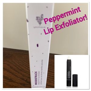*3 for $25* Younique peppermint Lip exfoliator